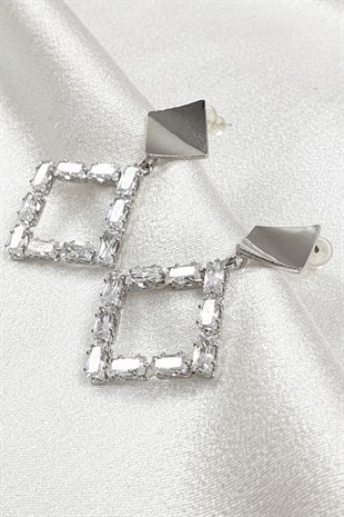Baget Taşlı Kare ve Metalli Silver Küpe