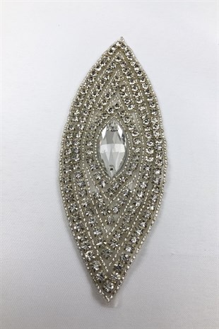 بقلاوة مزينة بالكي على الحجر