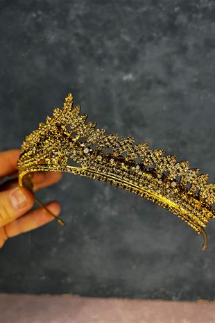 Honey-Colored Asu Bridal Henna Crown