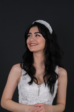 Başak Bombeli Yoğun Kristal Boncuklu Gelin Tacı