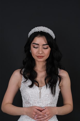 Başak Bombeli Yoğun Kristal Boncuklu Gelin Tacı