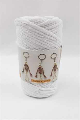 مكرامية بيضاء ملتوية رفيعة