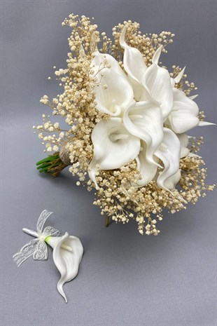 White Wet Gala Bridal Bouquet and Grooms Flowers with Cream Chips