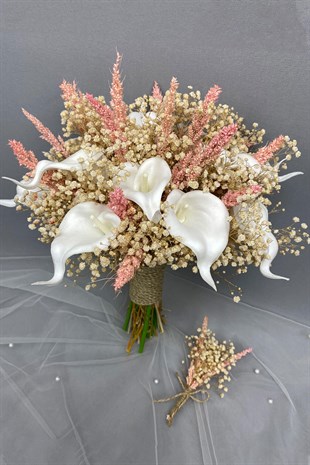 White Wet Gala Pink Bride Bouquet and Groom Boutonniere
