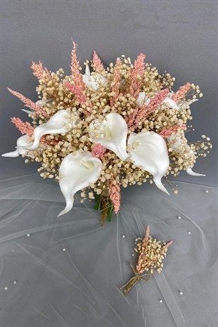 White Wet Gala Pink Bride Bouquet and Groom Boutonniere
