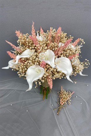 White Wet Gala Pink Bride Bouquet and Groom Boutonniere