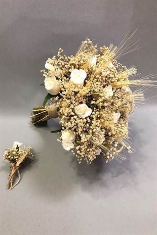 Islak Beyaz Gül ve Krem Cipsolu Gelin Buketi