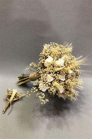 Islak Beyaz Gül ve Krem Cipsolu Gelin Buketi