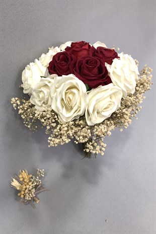 Beyaz ve Kırmızı Kadife Güllü Krem Cipsolu Gelin Buketi