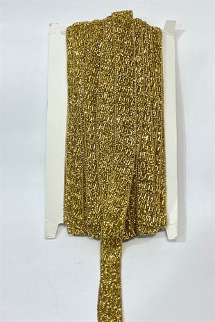 مطرز بالحديد على الشريط الحجري