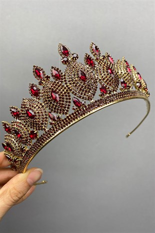 Burgundy Hera Model Bride Henna Crown