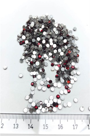 Claret Red Iron-on Glass Stone Beads 25 gr