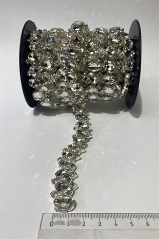 Shiny Evening Dress with Shuttle with Glass and Stones