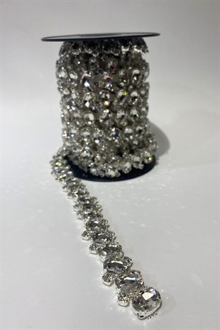 Shiny Evening Dress with Shuttle with Glass and Stones