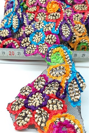 Çiçek Kenar Desenli Antik Şerit Güpür