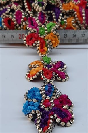 Çiçek Motifli Antik Şerit Güpür