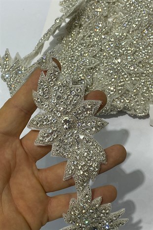 Flower Leaf Pattern Iron-On Border