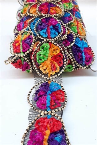 Daire Çiçek Desenli Antik Şerit Güpür