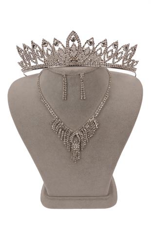Dila Kristal Taşlı Abiye Kolye Küpe Seti Ve İnce Yaprak Gelin Tacı