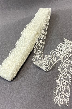 Fiyonk Desenli Kenar Güpür Dantel Fisto 9 mt