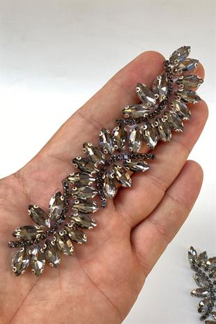 Füme Renk Su Yolu Motifli Ütüyle Yapışan Parlak Taşlı Aplik