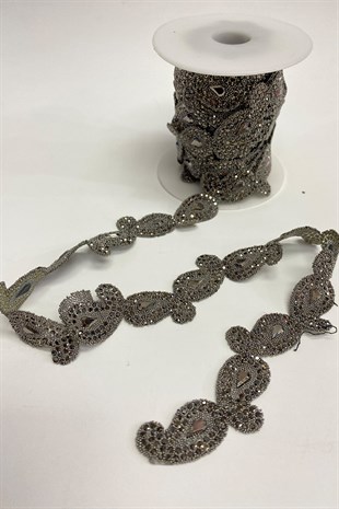 شال مدخن مزين بحجر على شكل شريط