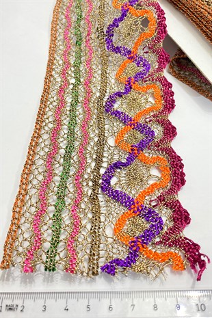 Fuşya Simli Dantel İşlemeli Antik Şerit