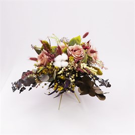 Şoklanmış Okaliptus ve Pudra Çiçekli Renkli Gelin Buketi