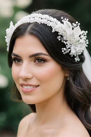 Bridal Tiara with Pearl and Crystal Beads, Flower Detail, Wedding Hair Accessory, Engagement Tiara