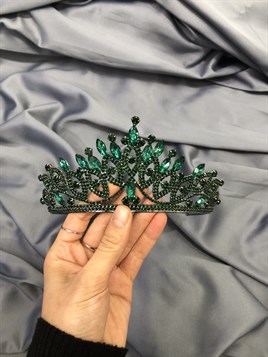 Dark Ground Henna And Bridal Crown With Emerald Green Stones
