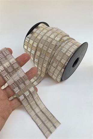 شمعدان حجري واسع من الحديد على الأنابيب مطرز بالخرز