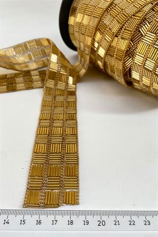 شريط ذهبي واسع من الحديد على الأنابيب مطرز بالشمعدان الحجري