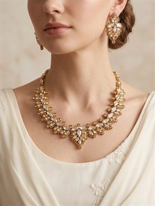 Gold Rengi Velin Damla Model Parlak Taşlı Kolye Küpe Set Göz Alıcı Abiye Davet Takı