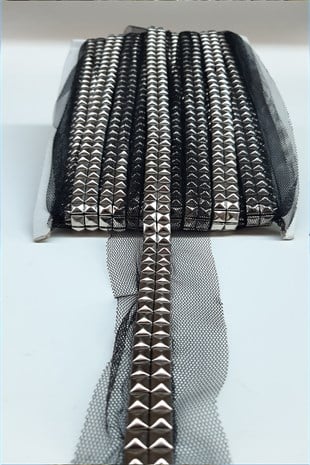 Gri Zımba Desenli İşlemeli Şerit 2Cm