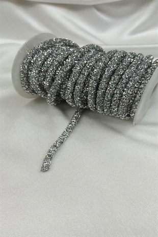 شريط مطرز بالخرز الفضي