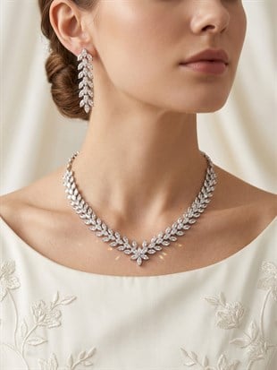 Gümüş Rengi Damla Model Zirkon Taşlı Kolye Küpe Bileklik Set Abiye Şık Takı