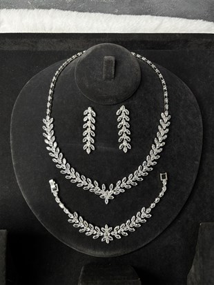 Gümüş Rengi Damla Model Zirkon Taşlı Kolye Küpe Bileklik Set Abiye Şık Takı