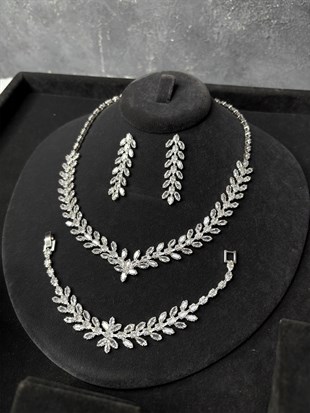 Gümüş Rengi Damla Model Zirkon Taşlı Kolye Küpe Bileklik Set Abiye Şık Takı