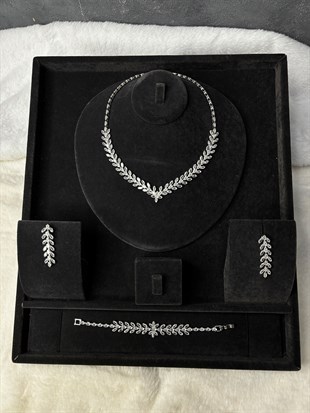 Gümüş Rengi Damla Model Zirkon Taşlı Kolye Küpe Bileklik Set Abiye Şık Takı