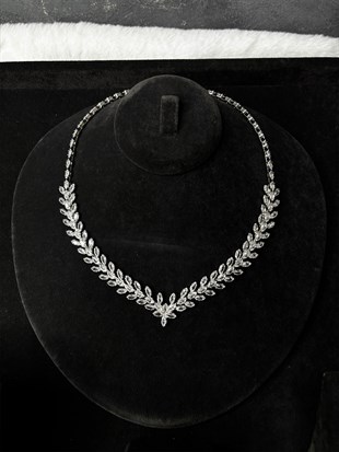 Gümüş Rengi Damla Model Zirkon Taşlı Kolye Küpe Bileklik Set Abiye Şık Takı