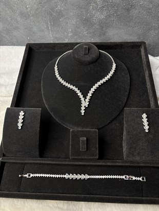 Gümüş Rengi Göz Alıcı Zirkon Taşlı Kolye Küpe Bileklik 3lü Set / Takı Seti Gelin Abiye Takı