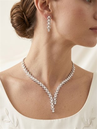 Gümüş Rengi Göz Alıcı Zirkon Taşlı Kolye Küpe Bileklik 3lü Set / Takı Seti Gelin Abiye Takı