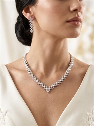 Gümüş Rengi Premium Zirkon Taşlı Kolye Küpe Bileklik Set Lüks Davet Takı
