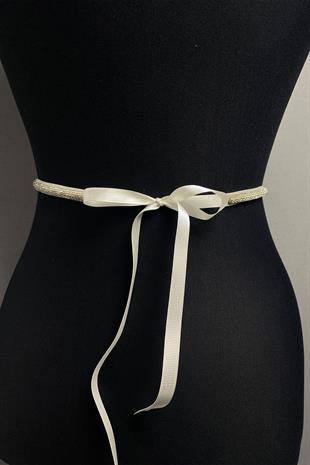 حزام فستان سهرة بحجر لامع كثيف باللون الفضي