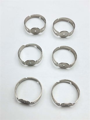 Silver Color Ring Apparatus