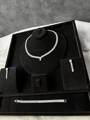 Gümüş Rengi Zirkon Taşlı Kolye Küpe Bileklik Set Lüks Işıltılı Gelin Düğün Takı