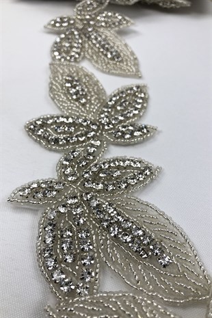 الفضة الملونة ورقة نمط الحديد على الشريط الحجري