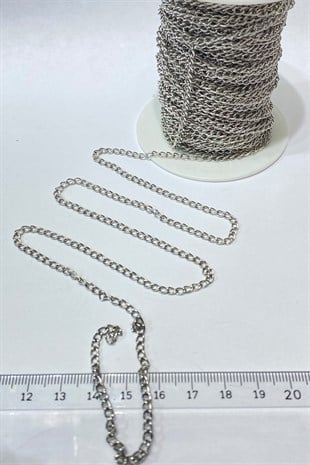 Gümüş Renk Yassı Metal Kolye Zinciri 25 Mt