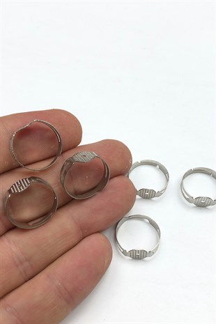 Silver Color Ring Apparatus