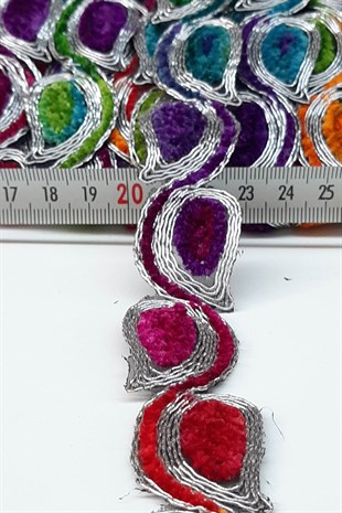 Gümüş Şal Desenli Antik Şerit Güpür